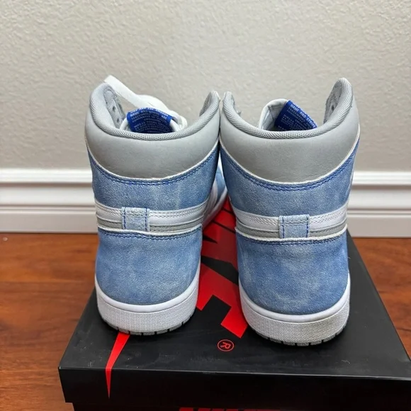 Jordan 1 Retro High Hyper Royal Smoke Grey Size 11